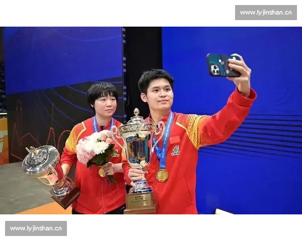 再创历史！乒乓球颁奖典礼见证传奇诞生