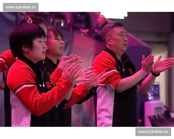 泪目！尤伯杯圆梦，中国女团是你们的骄傲！