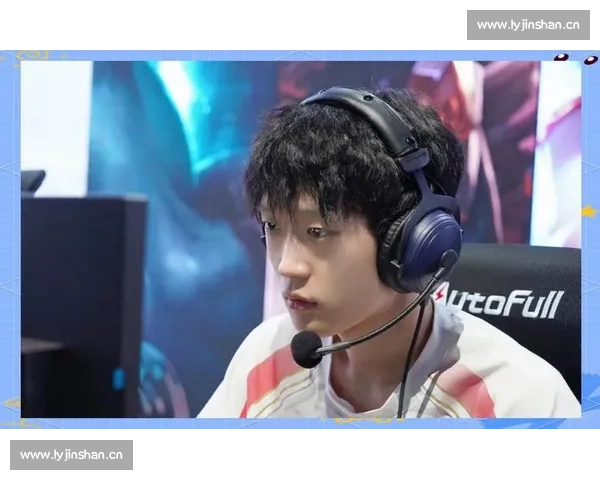 谁能想到，电竞选手退役后竟靠这个翻盘，评论节目狠狠打了脸！