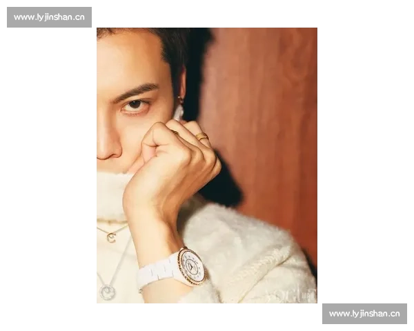 陈伟霆携新作震撼登场展现多重魅力引领时尚与实力并存风潮