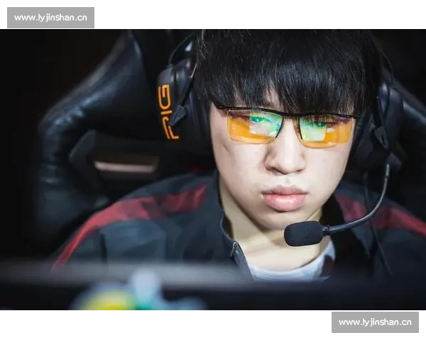 【关注】女性选手能否在LPL赛场上绽放打破性别壁垒的挑战