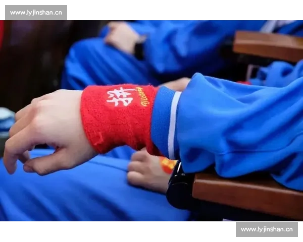 青春无悔,热血依旧,年度电竞人物的风采不减当年! 青春无悔,热血依旧,年度电竞人物的风采不减当年!