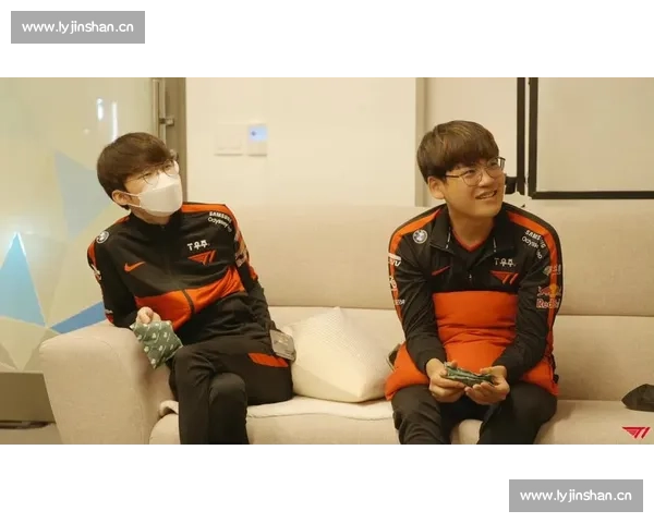 MSI季中赛,选手赛后采访引热议,真性情还是策略 MSI季中赛,选手赛后采访引热议,真性情还是策略